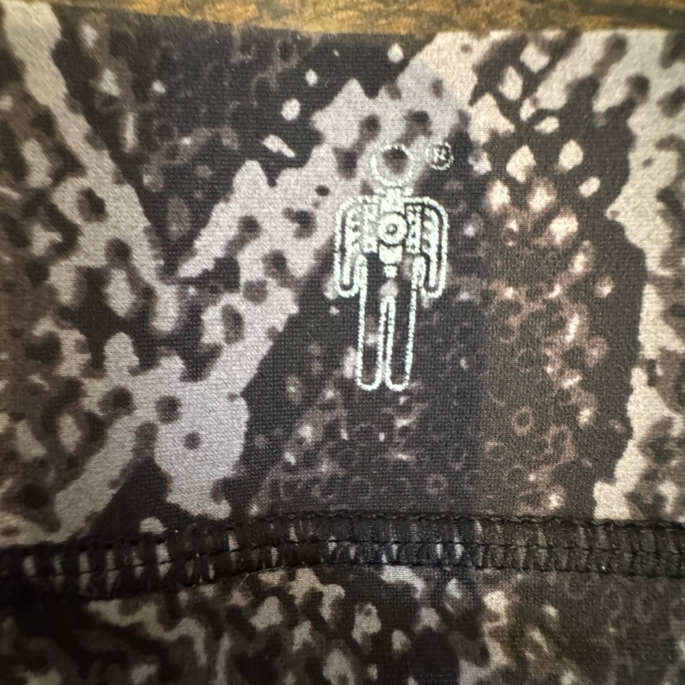 Human Performance Engineering Animal Print Capri … - image 4